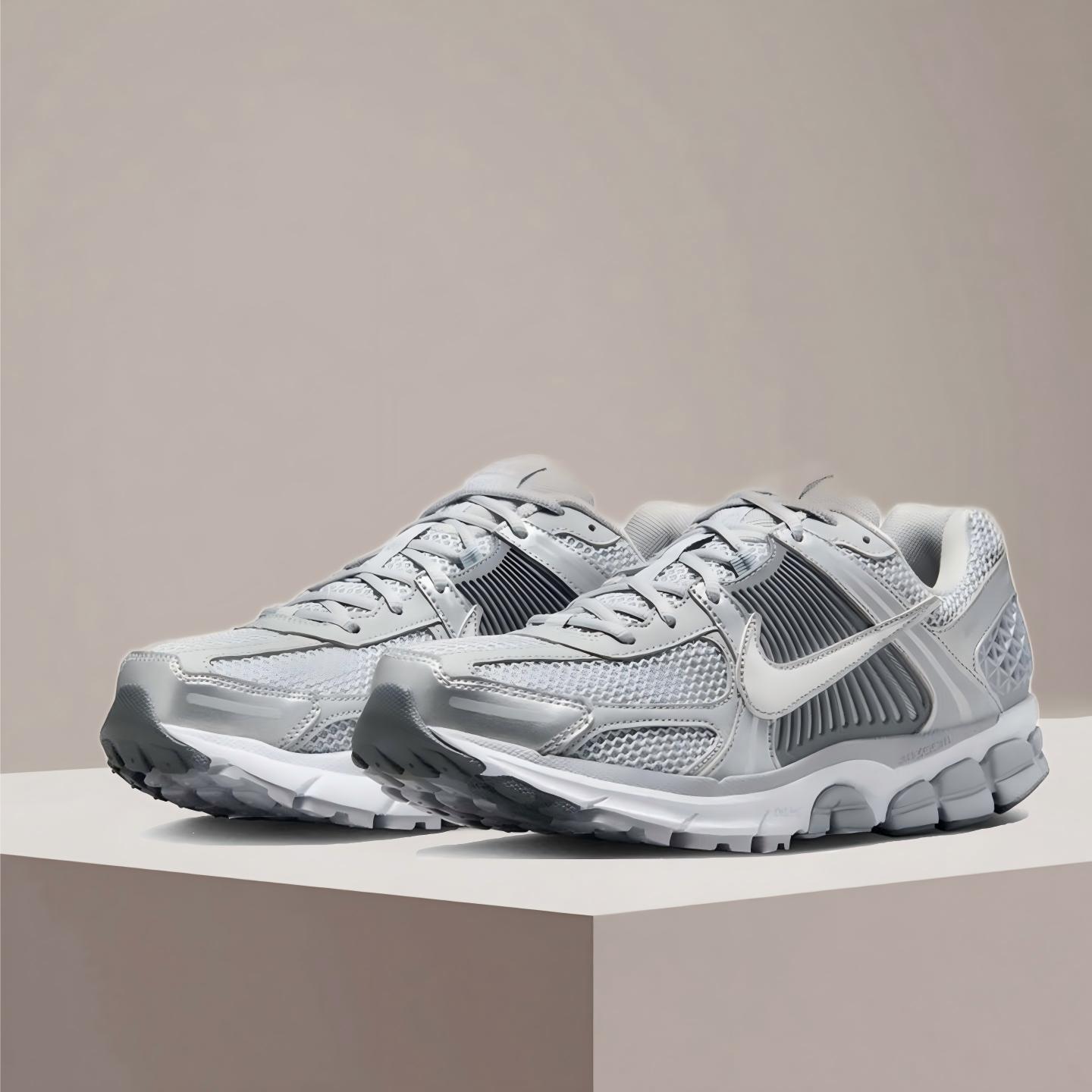Women Shoes Running Nike - Nike Zoom Vomero 5 Yankees hardloopschoenen